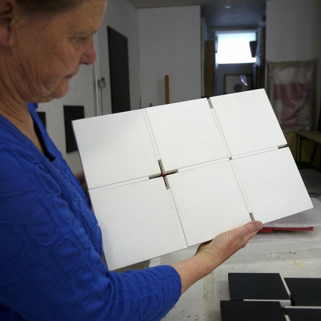 Tineke Porck in haar atelier